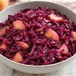 Saftiges Honig Apfel Rotkraut