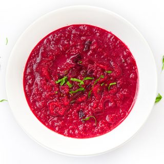 Suppe aus gebackener Rote Bete